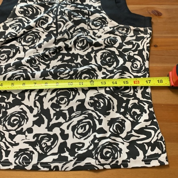 Swing Golf Shirt,Sleeveless, Stretchy, Front Zipper, White w Black Roses, Trim - Picture 8 of 9